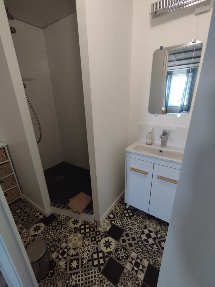Salle de bain privative de la chambre d'hôtes - Confort et modernité